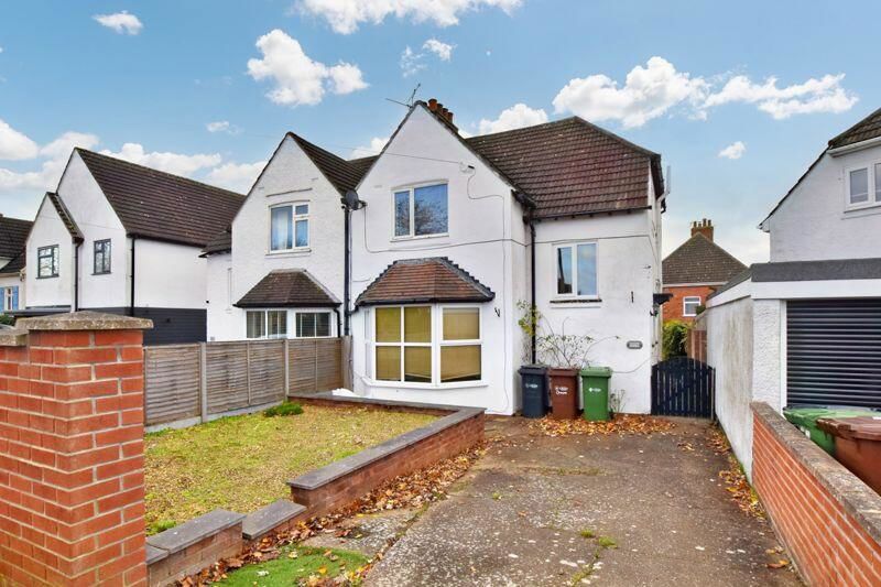 3 bed semidetached house for sale in Burton Road, Lincoln LN1, £
