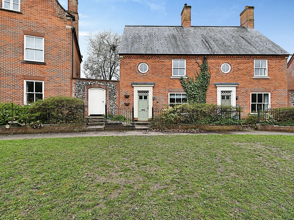 3 bed semidetached house for sale in Highland Crescent, Trowse