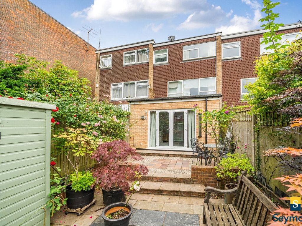 4 bed terraced house for sale in Harvey Road, Guildford, Surrey GU1, £