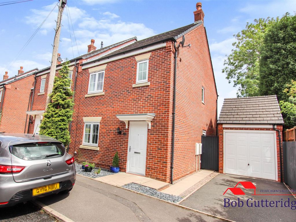 3 bed semidetached house for sale in Oxford Road, Basford, Newcastle