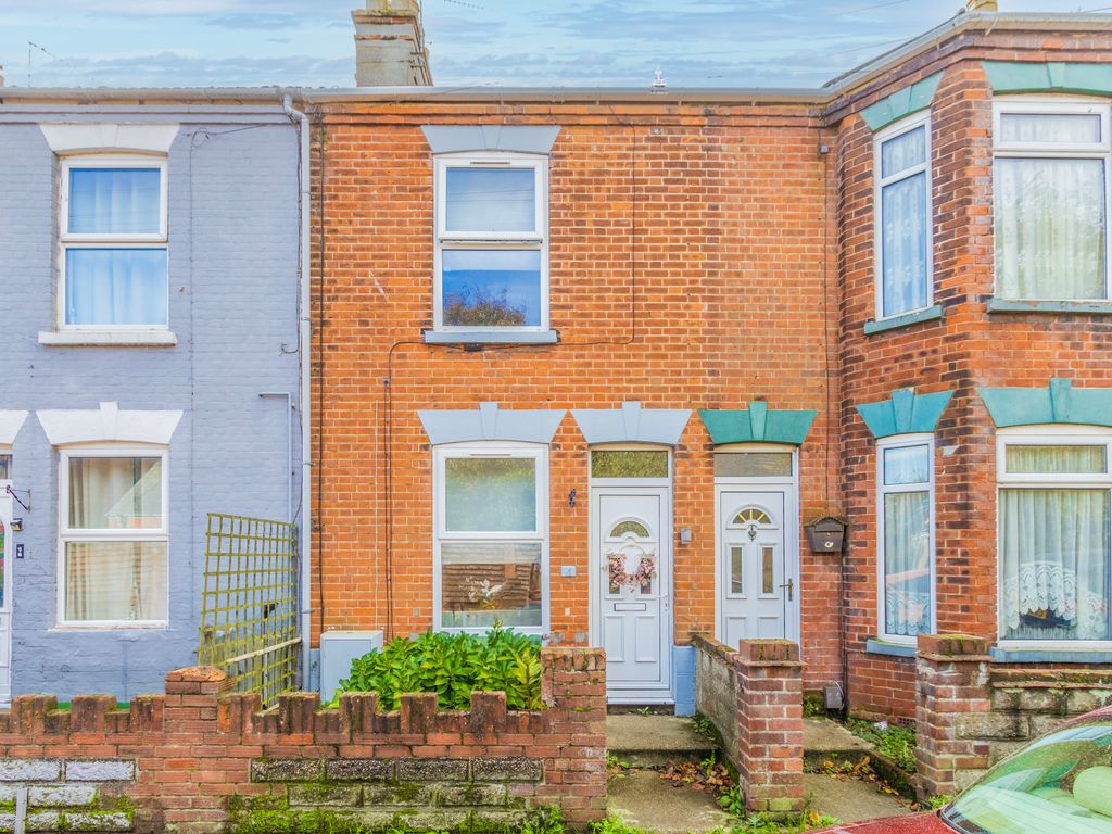 2 bed terraced house to rent in Duke Road, Gorleston, Great Yarmouth NR31, £950 pcm Zoopla