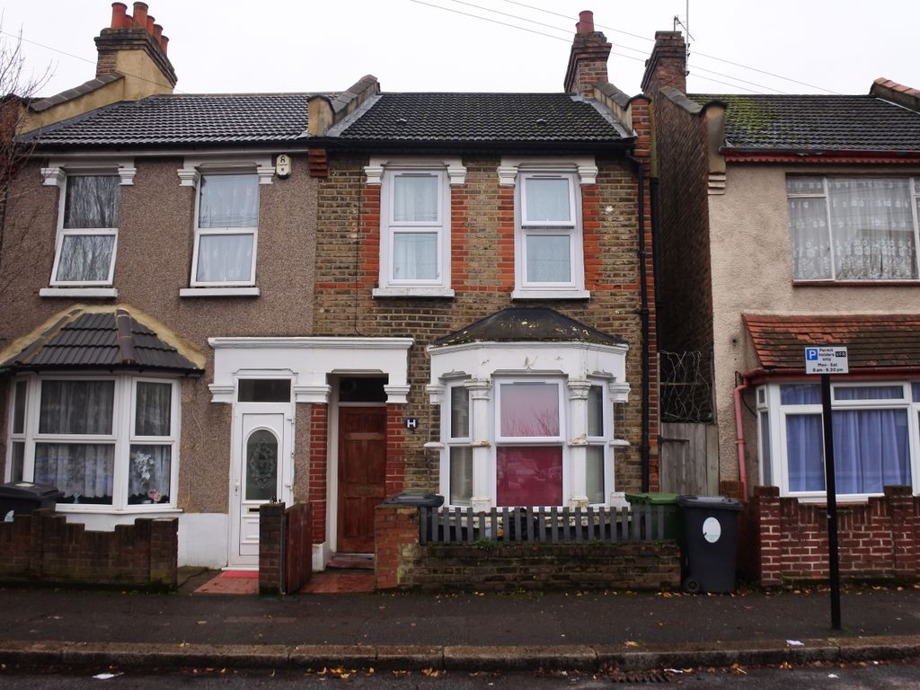 2 bed terraced house to rent in Skeltons Lane, London E10 Zoopla