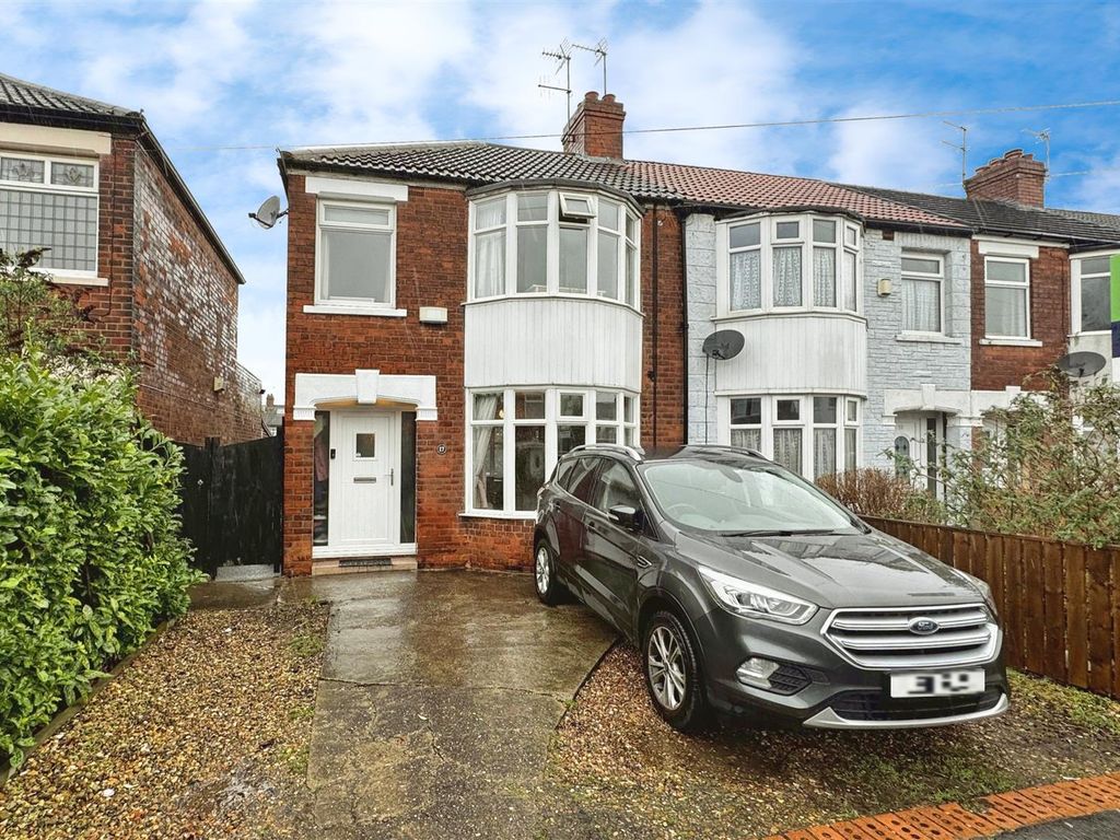 3 bed end terrace house for sale in Patterdale Road, Hull HU5, £165,000