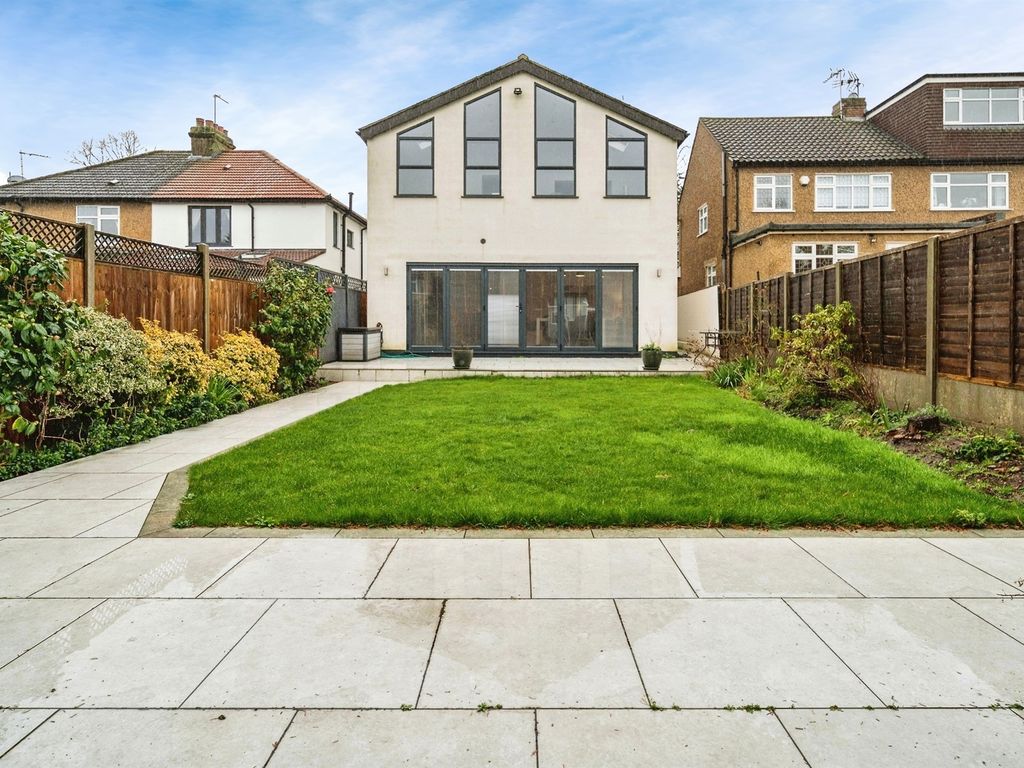 4 bed detached house for sale in Barrow Lane, Cheshunt, Waltham Cross