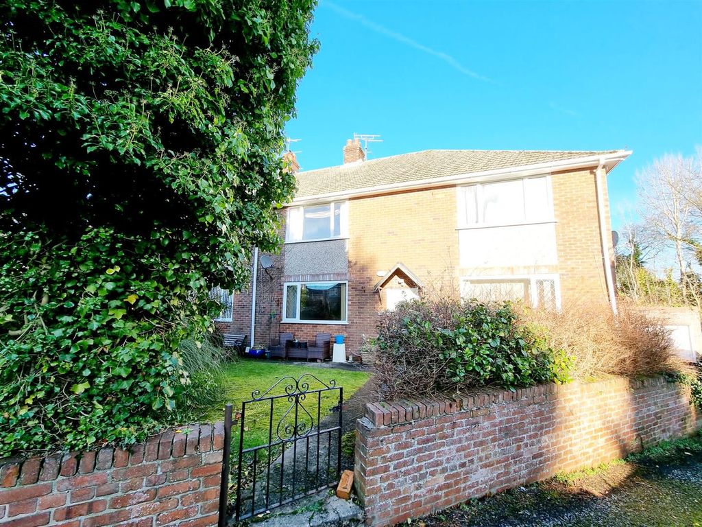 2 bed flat for sale in Byng Morris Close, Sketty, Swansea SA2 Zoopla