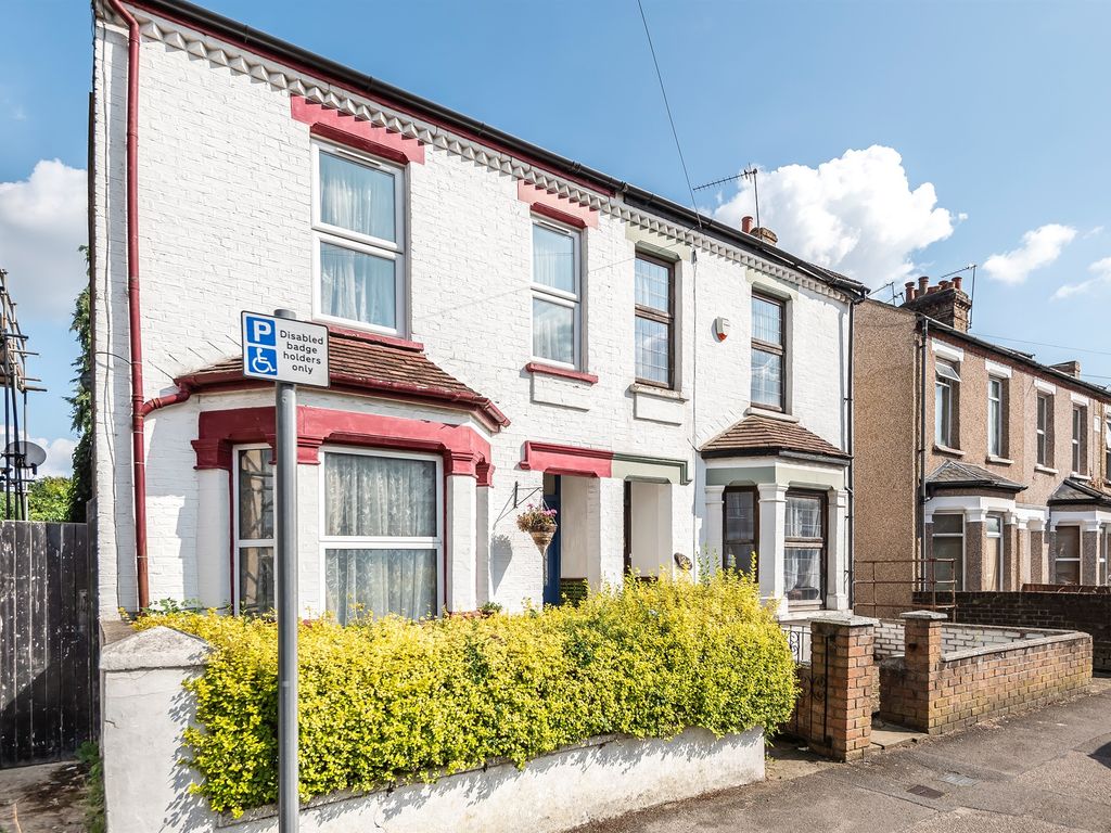 3 bed semidetached house for sale in Cromwell Road, Hayes UB3 Zoopla