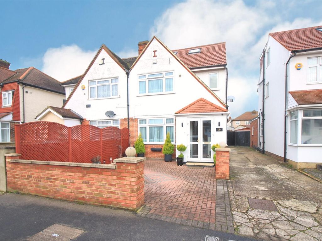 4 bed semidetached house for sale in Ellerdine Road, Hounslow TW3 Zoopla