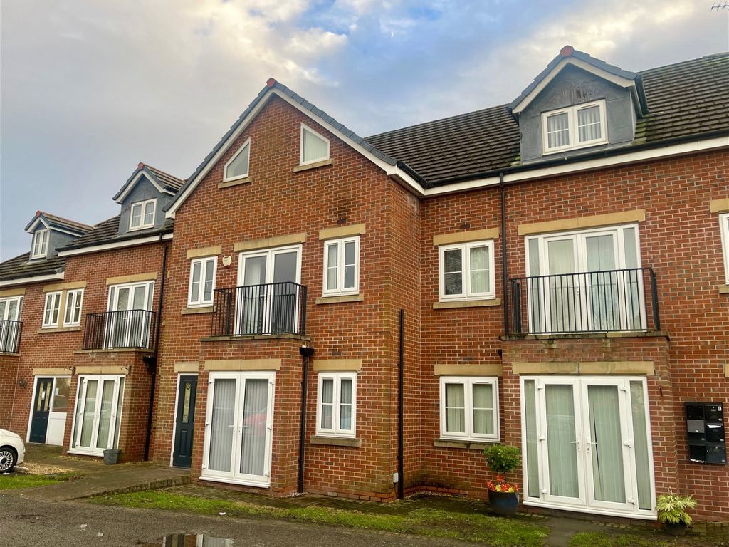 2 bed flat to rent in Liverpool Road, Lydiate, Liverpool L31, £750 pcm