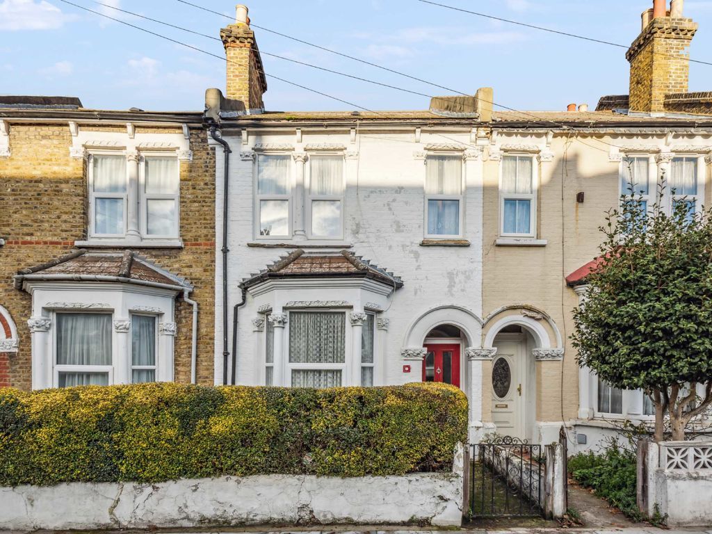 3 bed property for sale in Selkirk Road, London SW17, £700,000 Zoopla