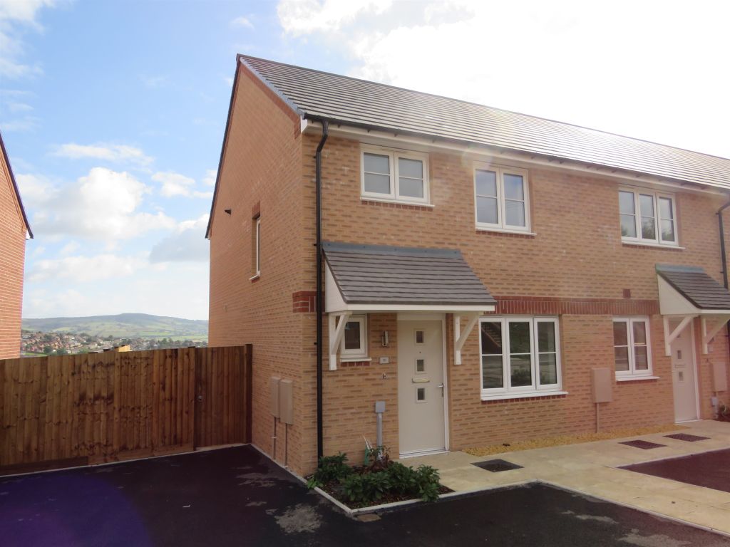 New home, 3 bed end terrace house for sale in Cwrt Yr Hendre