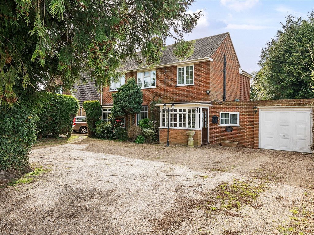 4 bed detached house for sale in Primrose Lane, Bredgar, Sittingbourne