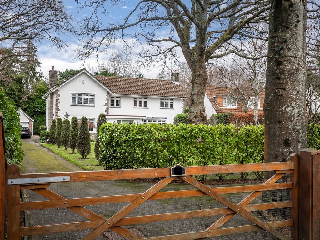 5 bed detached house for sale in Roslin Road South, Talbot Woods BH3, £