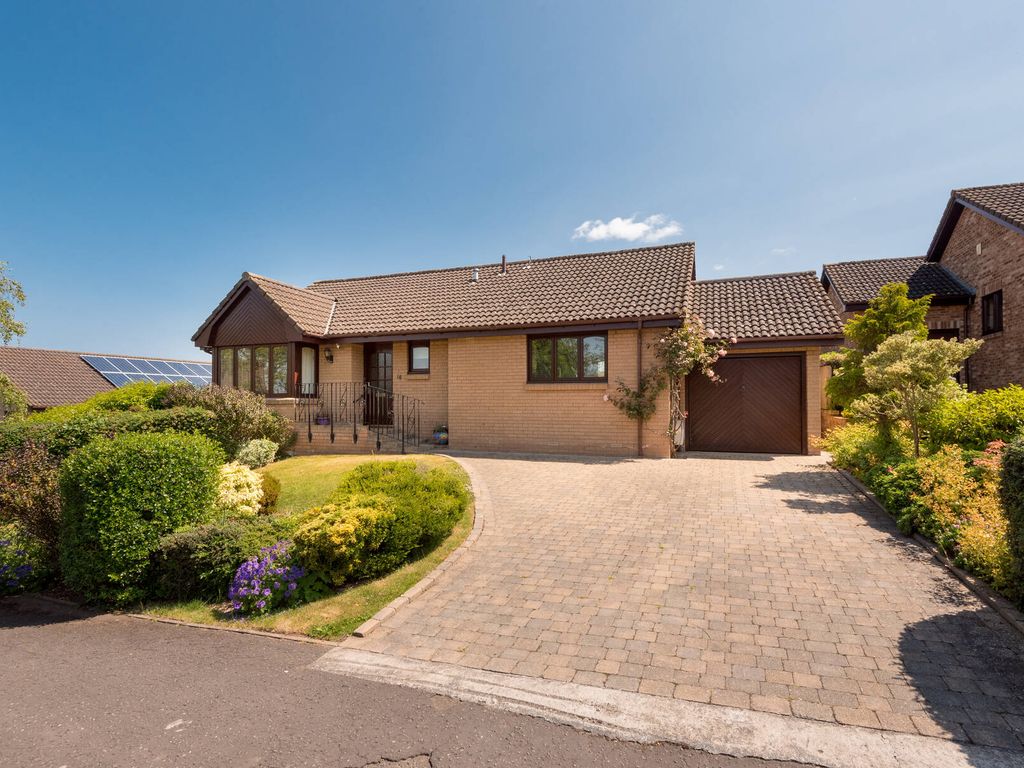 3 bed detached bungalow for sale in 18 Lord President Road, North