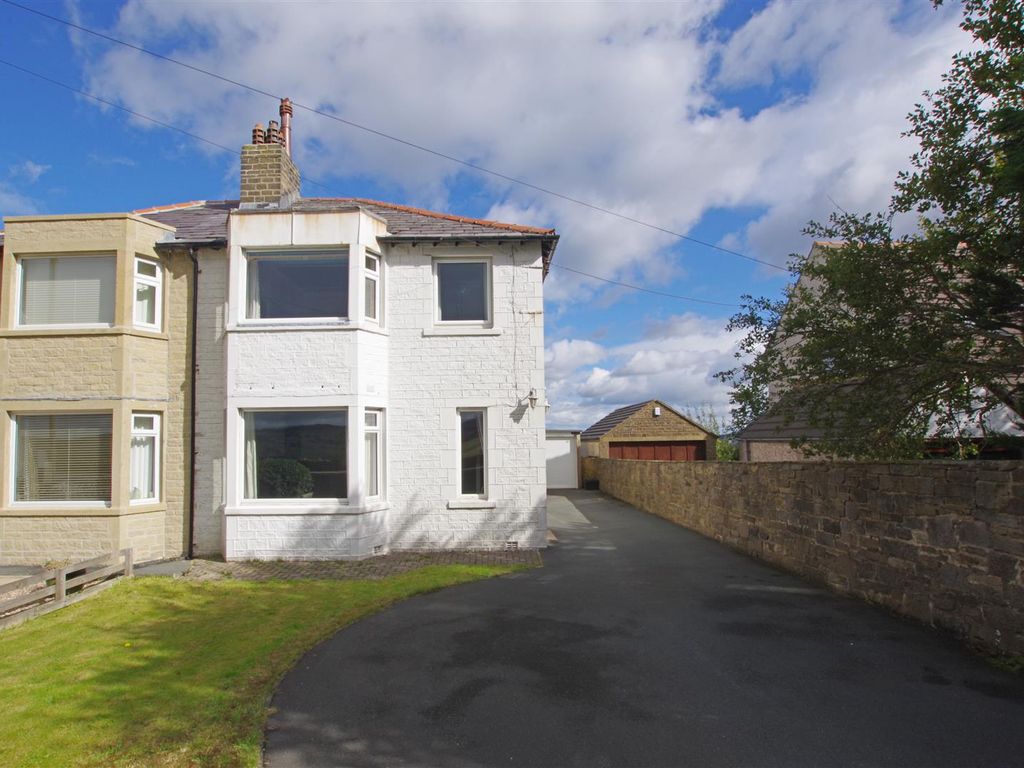 3 bed property for sale in Stainland Road, Stainland, Halifax HX4 Zoopla