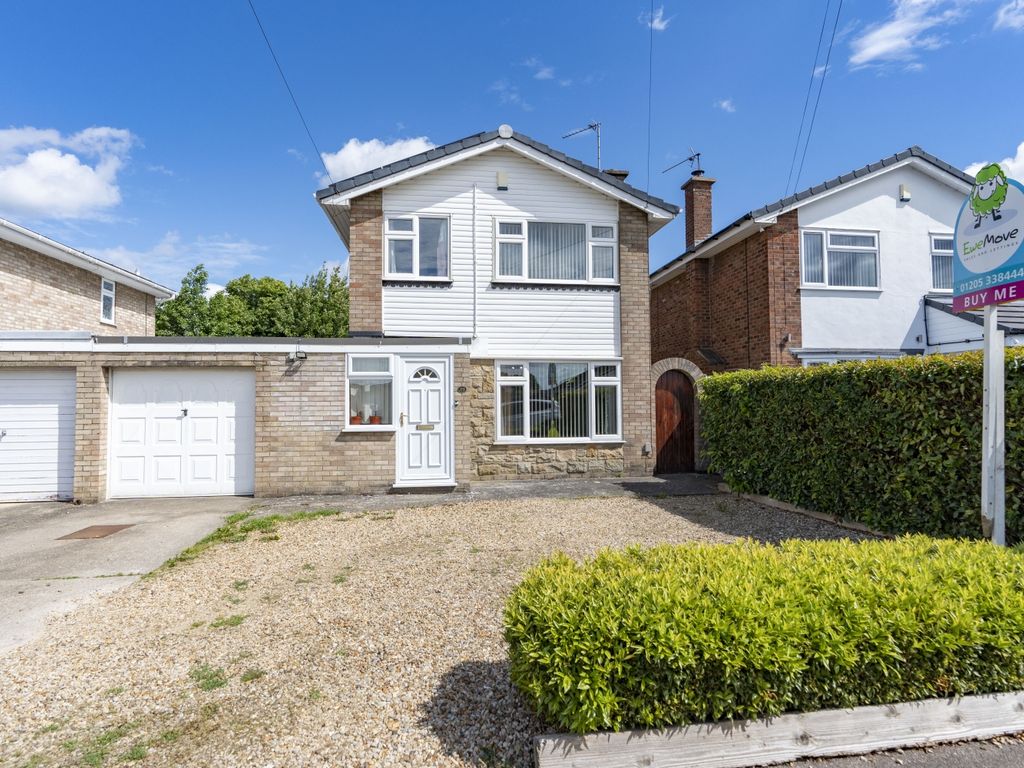 3 bed detached house for sale in Sussex Avenue, Boston, Lincolnshire