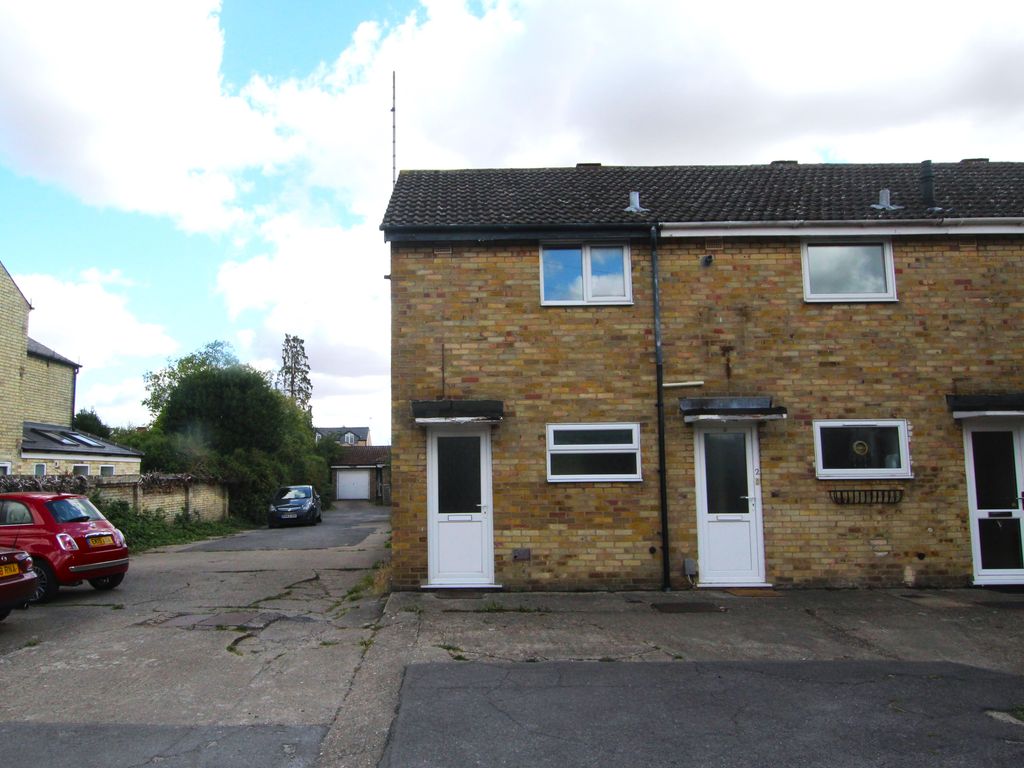 1 bed end terrace house for sale in Harshel Court, Hartington Grove
