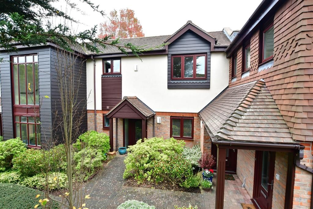 2 bed flat for sale in Lavant Road, Chichester, West Sussex PO19, £350,000 Zoopla