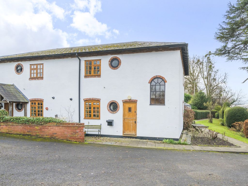 2 bed semidetached house for sale in Ombersley Road, Hawford