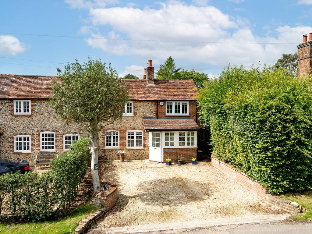 4 bed cottage for sale in Bucks Hill, Kings Langley WD4, £775,000 Zoopla