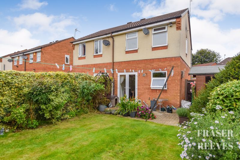 2 bed semidetached house for sale in Dean Meadow, NewtonLeWillows