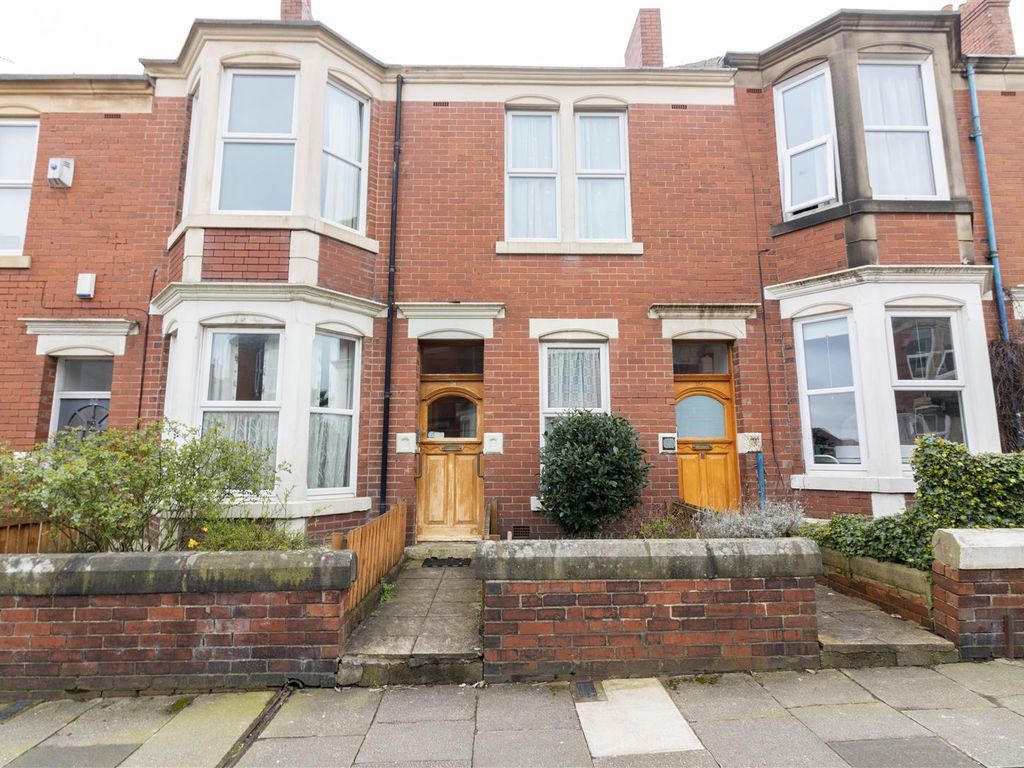 6 bed flat for sale in Sackville Road, Newcastle Upon Tyne NE6, £