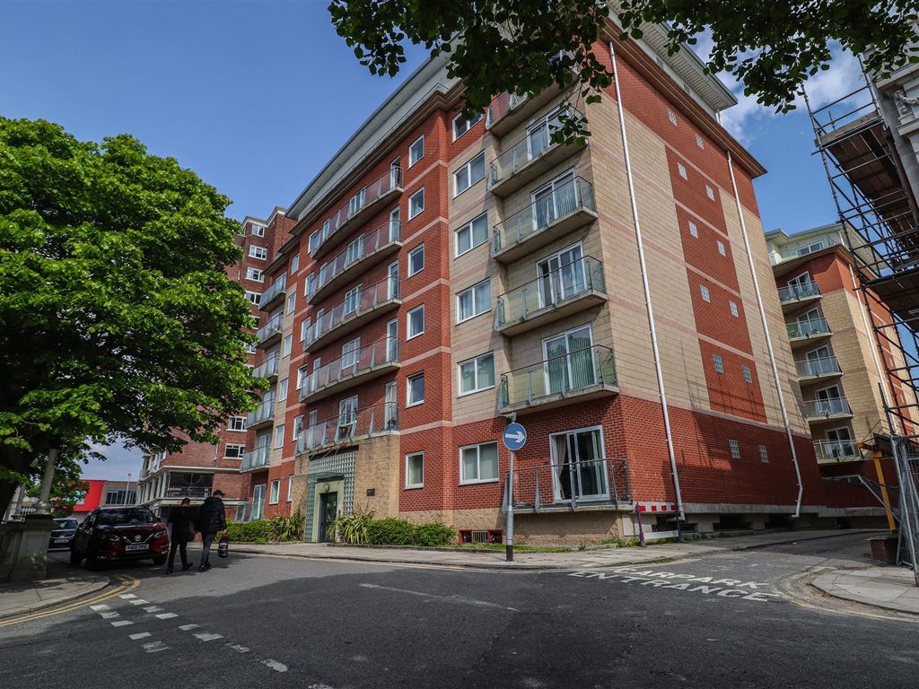 2 bed flat for sale in Lord Street, Southport PR9 Zoopla
