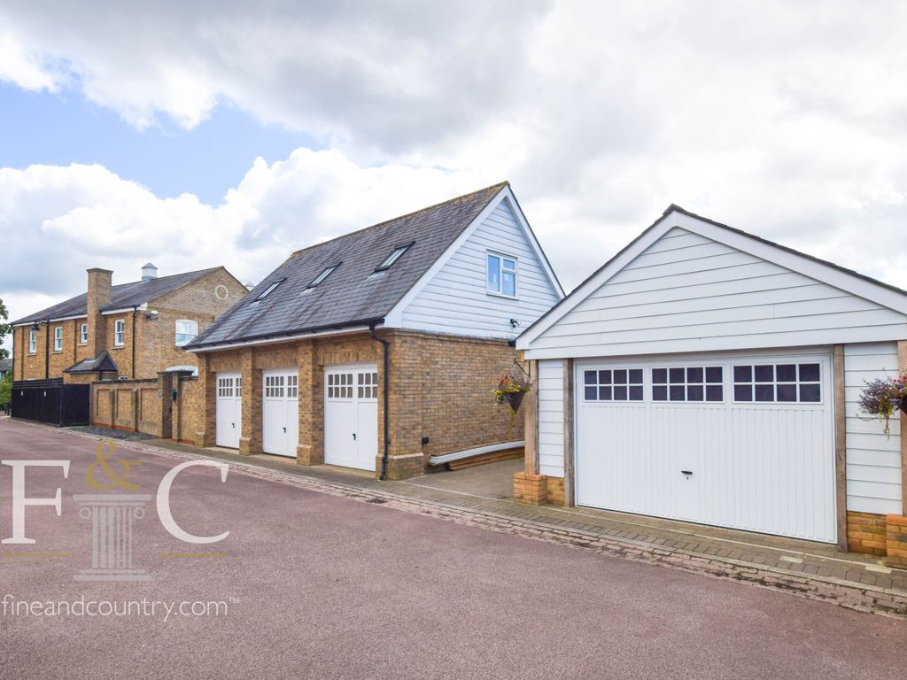 6 bed property for sale in Orchid Close, Goffs Oak, Hertfordshire EN7