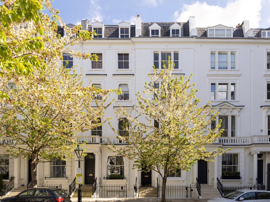 6 bed mews for sale in Palace Gardens Terrace, Kensington, London W8, £
