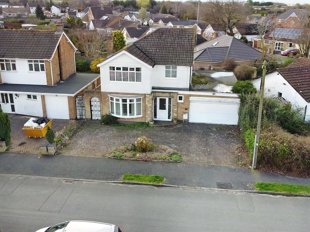 3 bed detached house for sale in Maytree Drive, Kirby Muxloe, Leicester