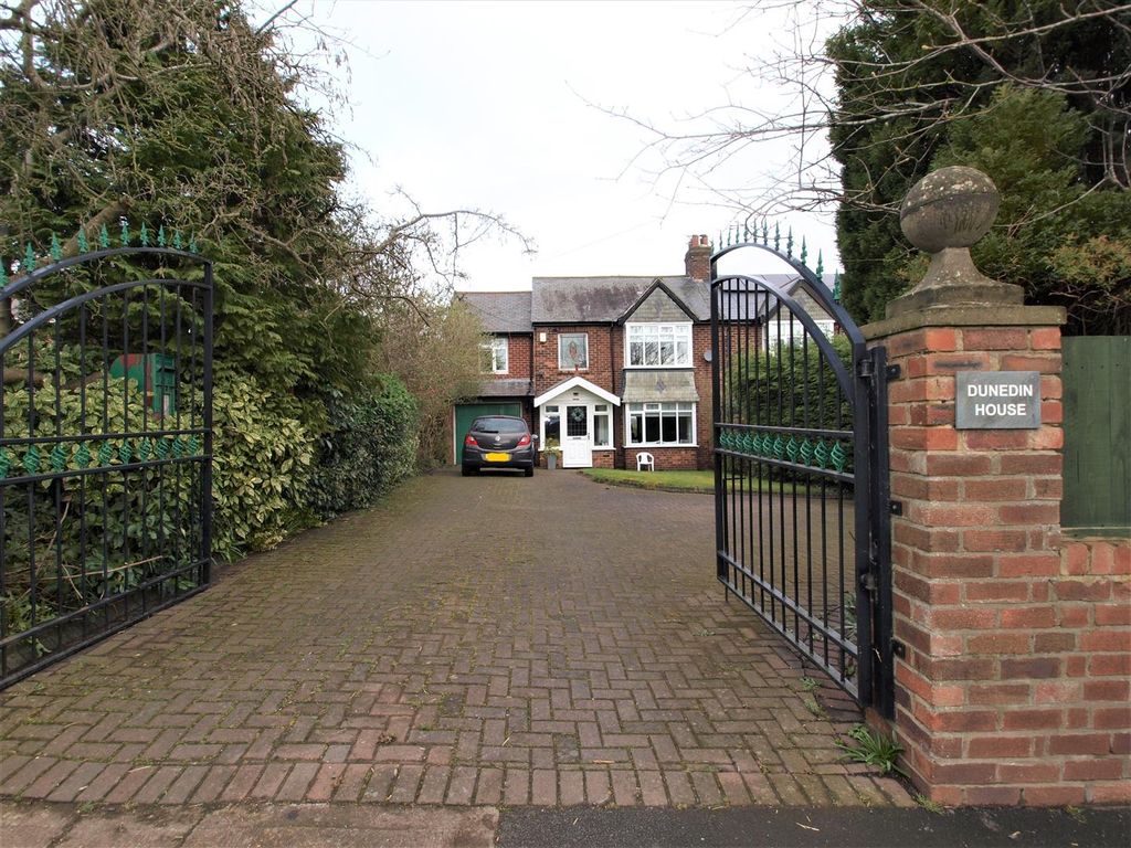 4 bed semidetached house for sale in Nedderton Village, Bedlington