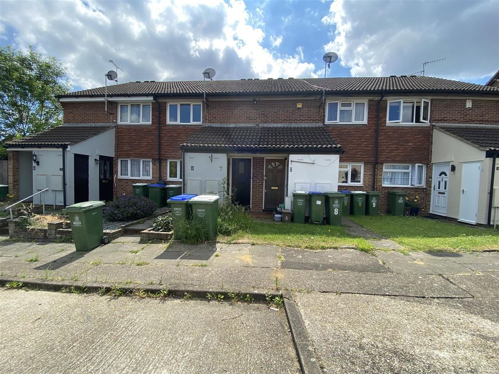 1 bed to rent in Walker Close, Dartford DA1, £1,150 pcm Zoopla