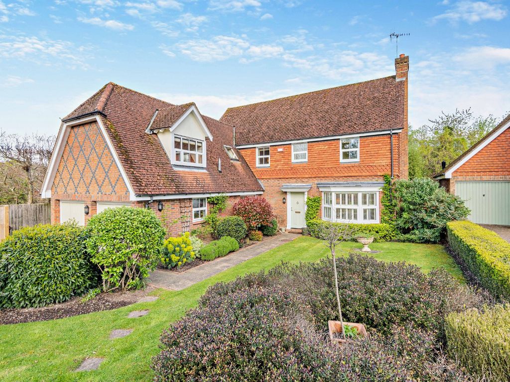 5 bed detached house for sale in Long Mill Lane, Plaxtol, Sevenoaks