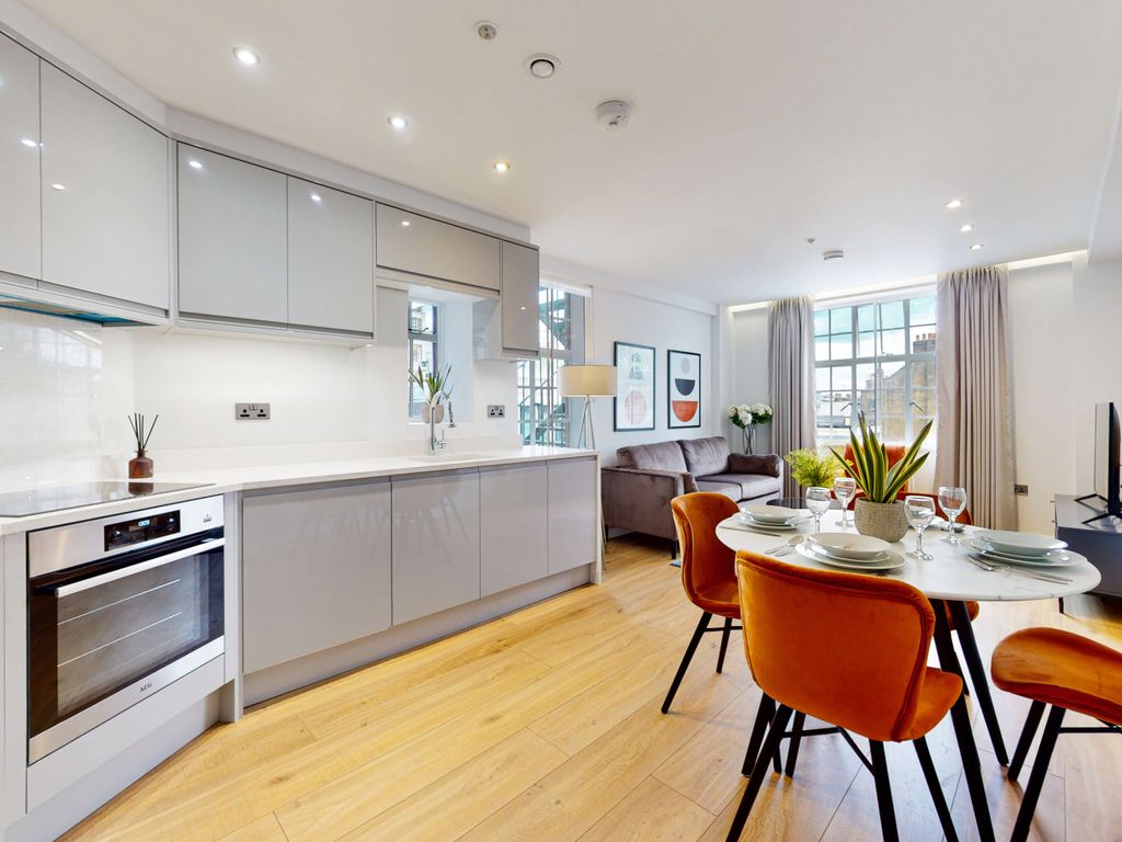 Wigmore Court, London W1U