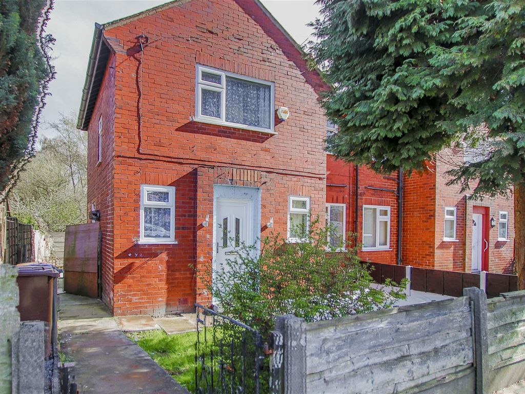 3 bed semidetached house for sale in Dorchester Road, Swinton