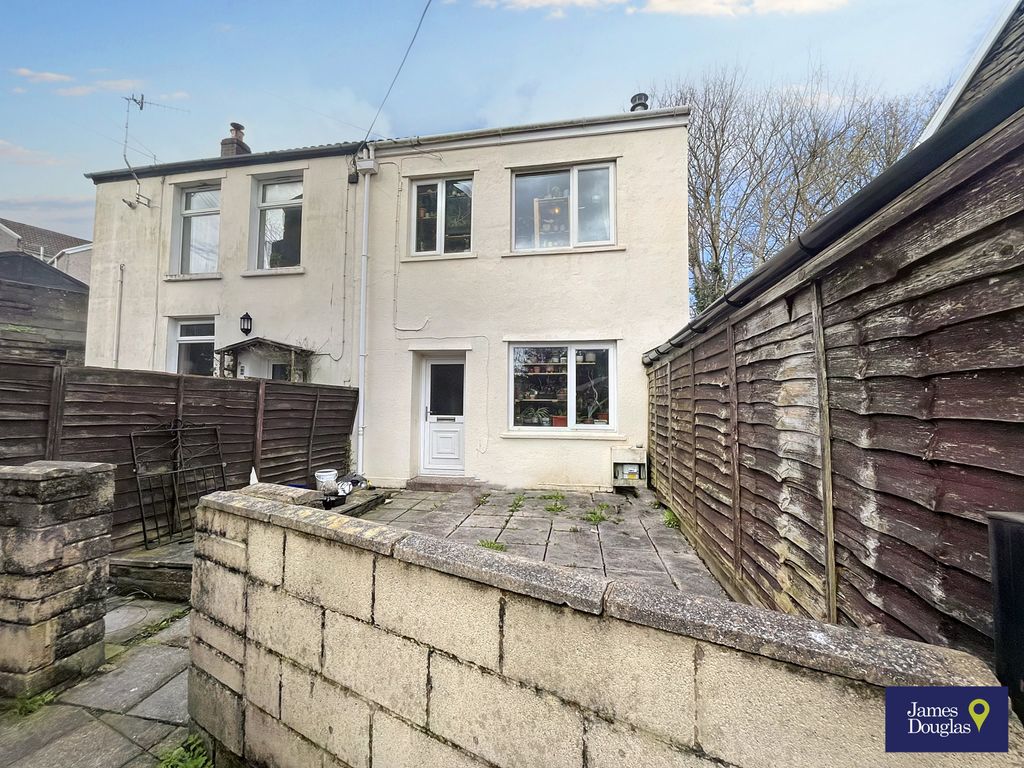 3 bed semidetached house for sale in Bridge Street, Treforest