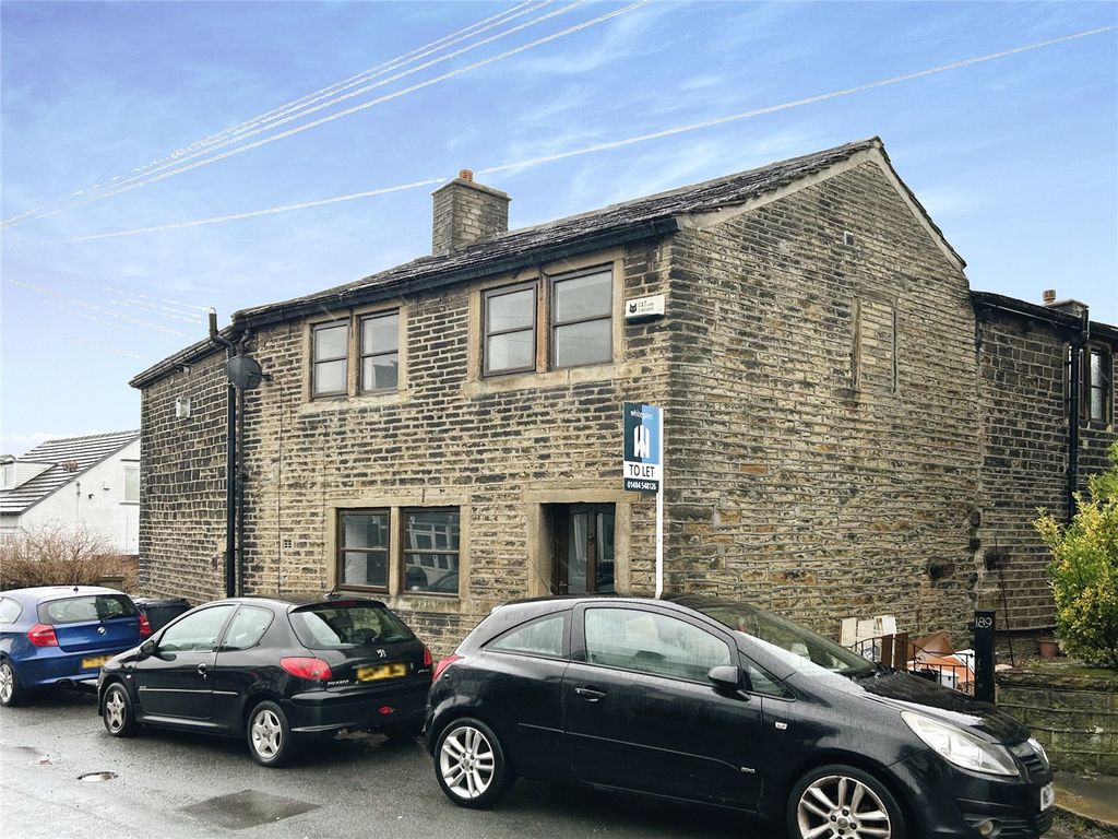 2 bed end terrace house to rent in Quarmby Road, Quarmby, Huddersfield