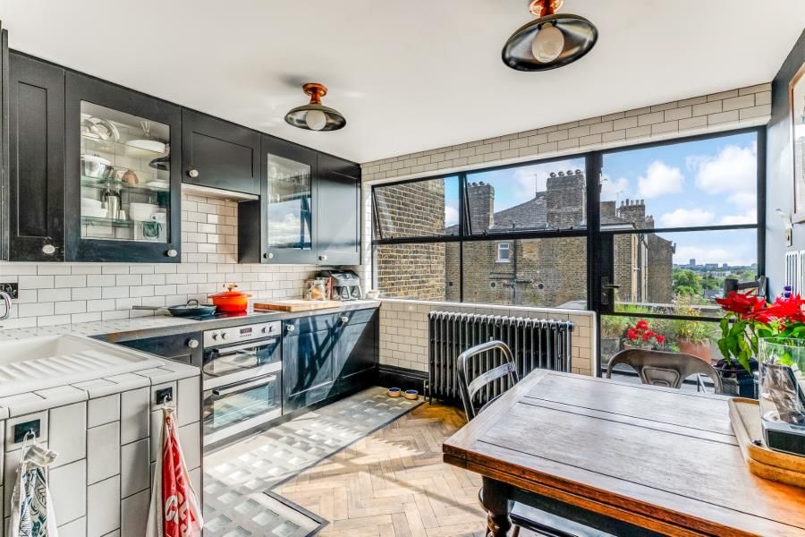 2 bed flat to rent in Camden Park Road, Camden NW1, £3,163 pcm Zoopla