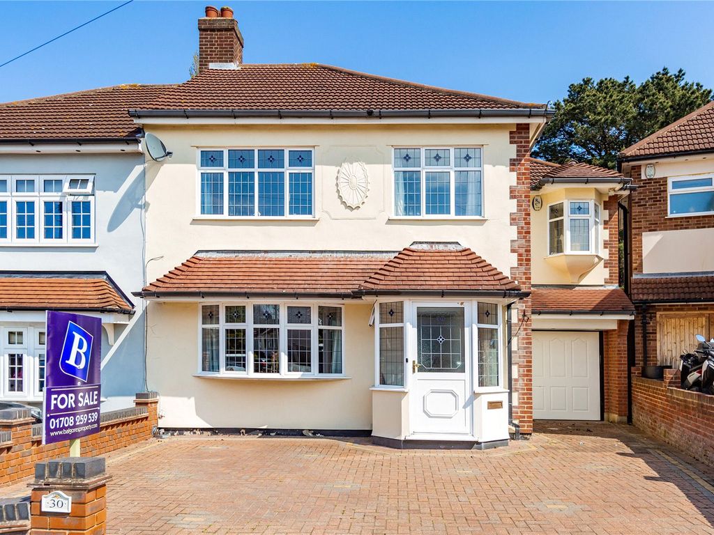 4 bed semidetached house for sale in Lime Avenue, Upminster RM14 Zoopla