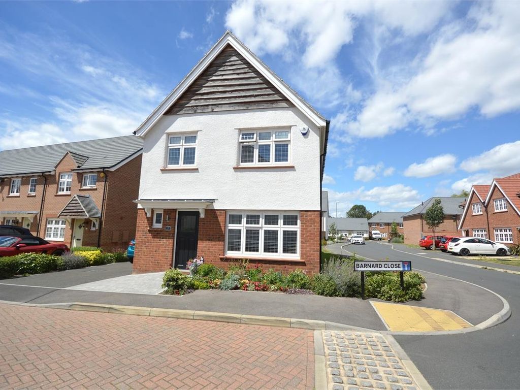 3 bed detached house for sale in Stevens Court, Wellingborough Road