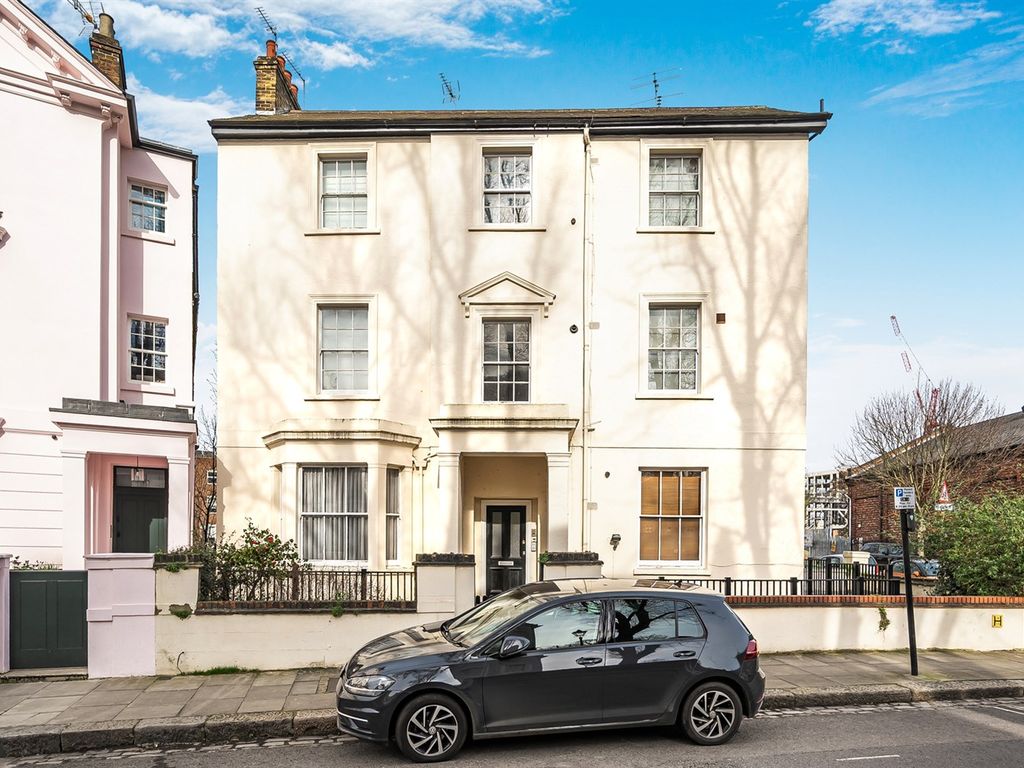 2 bed flat for sale in Gloucester Avenue, London NW1, £1,100,000 Zoopla