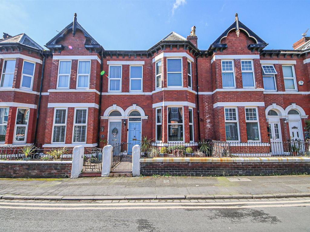 3 bed semidetached house for sale in Wellington Street, Southport PR8