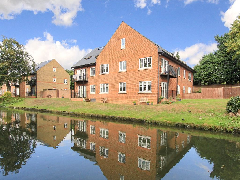 2 bed flat for sale in Bank Mill, Berkhamsted, Hertfordshire HP4 Zoopla