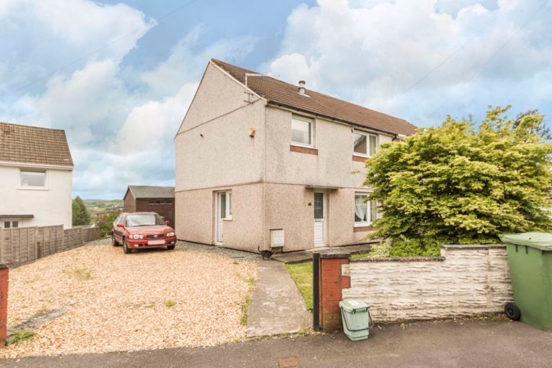 3 bed semidetached house for sale in Heath Road, Pontllanfraith
