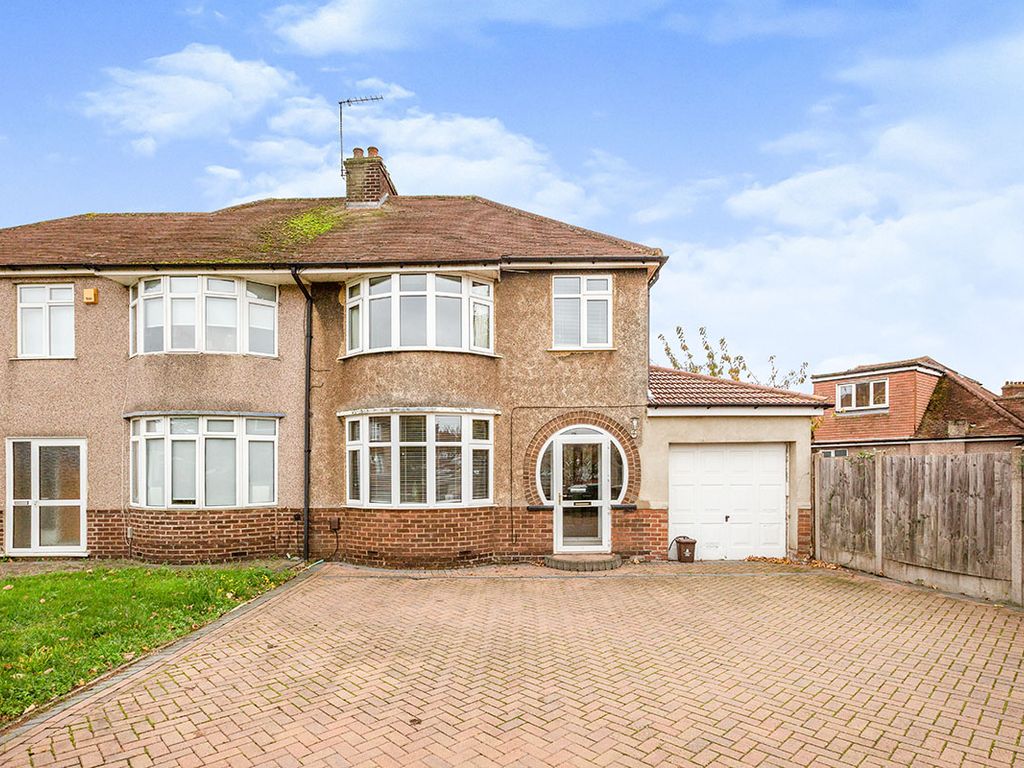 3 bed semidetached house to rent in Heversham Road, Bexleyheath DA7