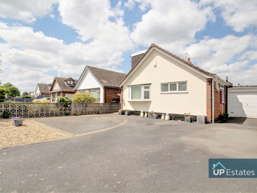 4 bed detached bungalow for sale in Golf Drive, Whitestone, Nuneaton