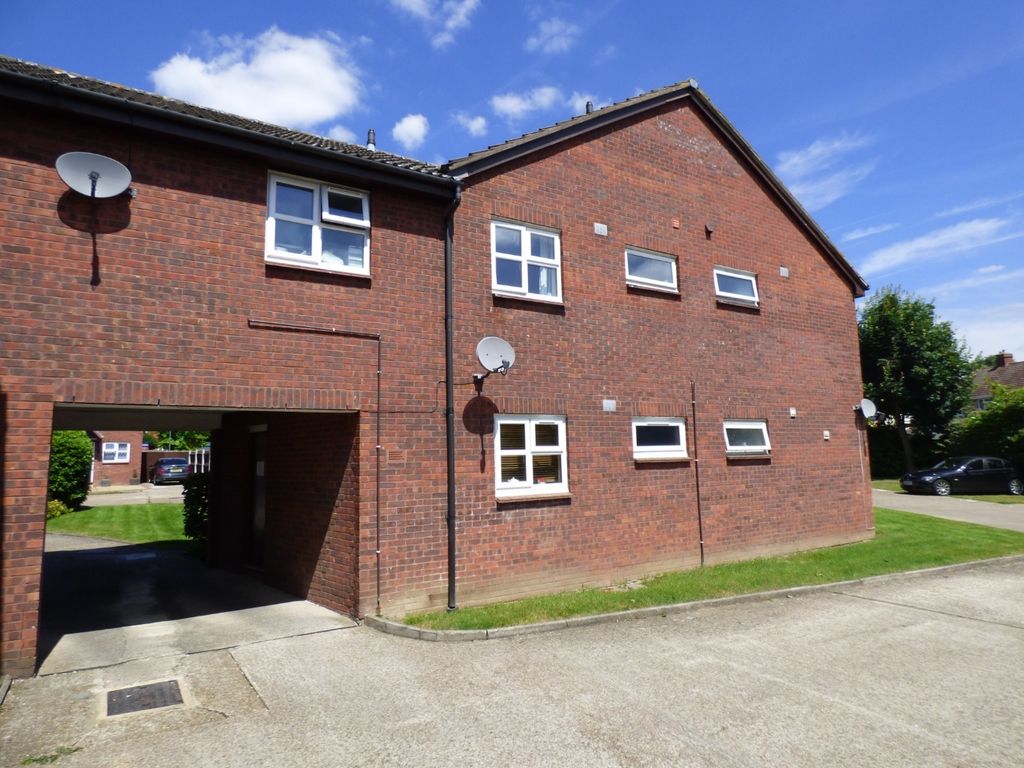1 bed flat to rent in Kirkland Close, Sidcup, Kent DA15 Zoopla