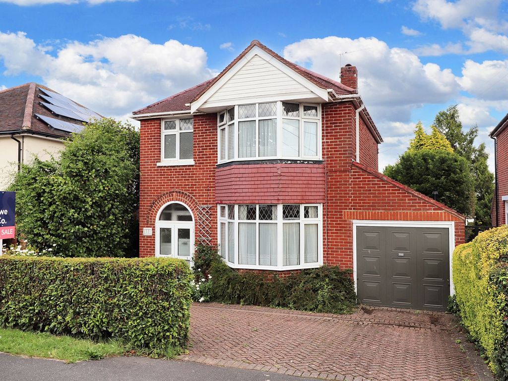 3 bed detached house for sale in Chalvington Road, Chandler's Ford SO53