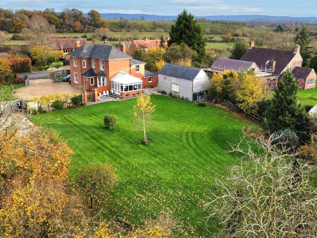 4 bed detached house for sale in Oakle Street, Churcham, Gloucester GL2, £895,000 Zoopla