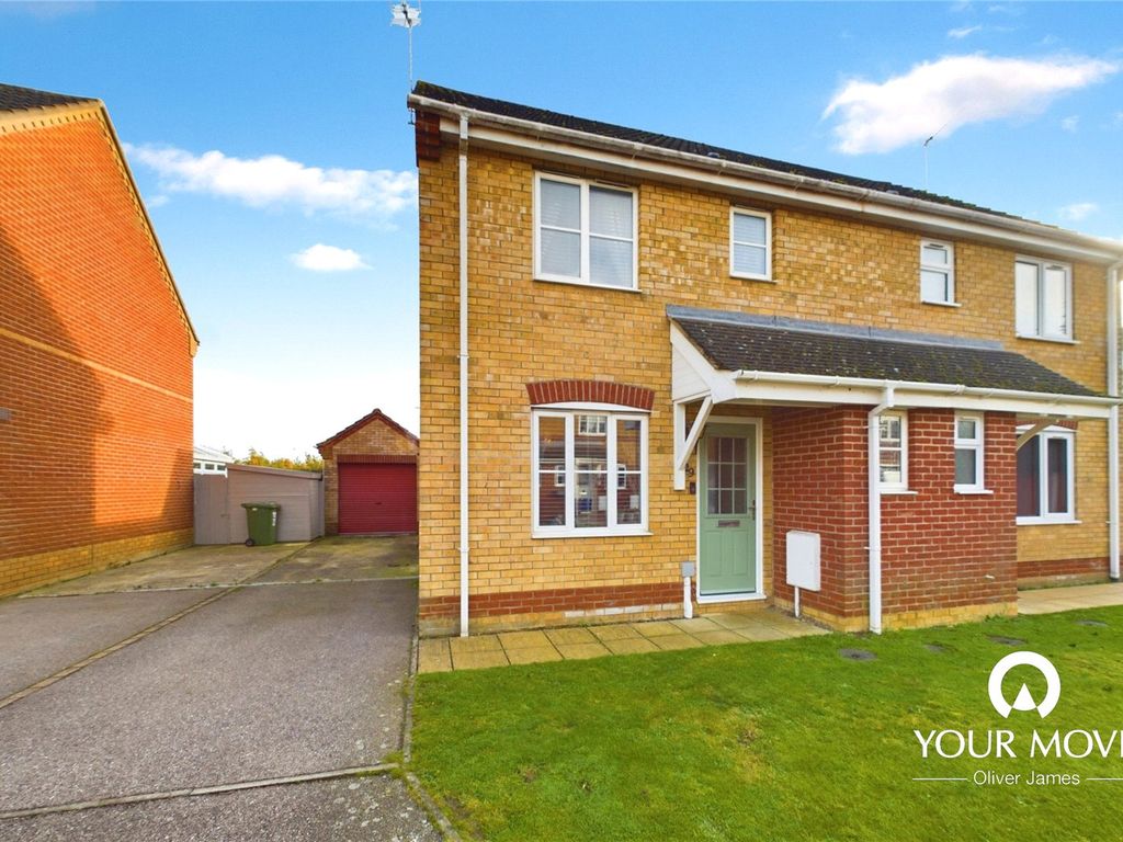 3 bed semidetached house for sale in Willow Close, Worlingham, Beccles
