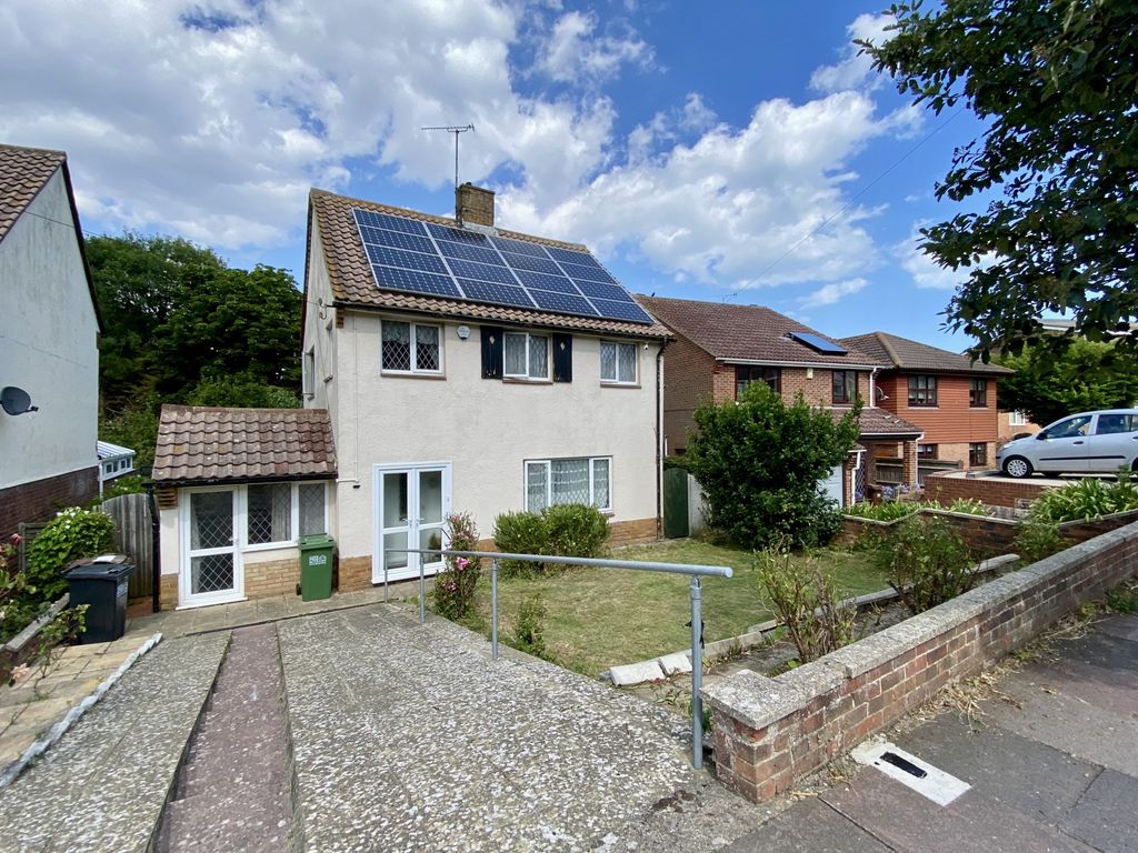 4 bed detached house for sale in Framfield Way, Eastbourne, East Sussex